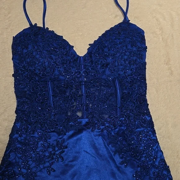 Windsor Royal Blue Lace Mini Dress NWT - Picture 2 of 6